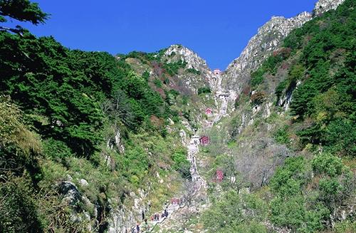 Trois montagnes sacrées chinoises à visiter en Octobre